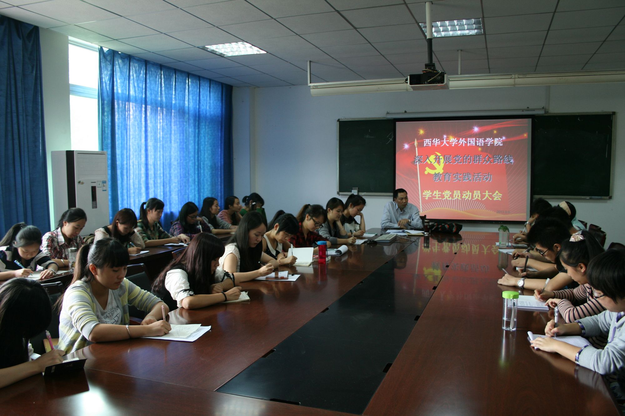 cfbd0e725a6e4dd32b565f0b209bfe01.jpg